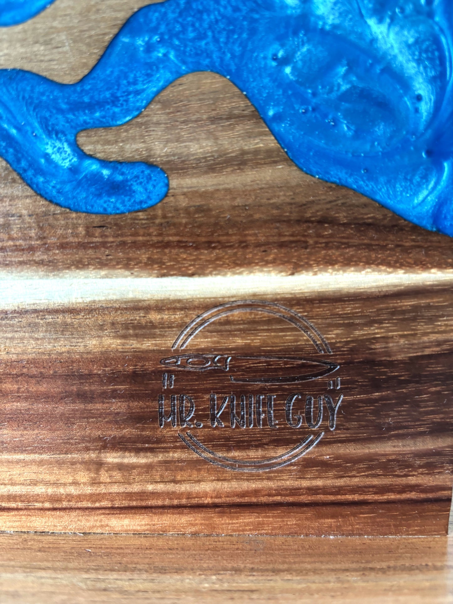 Mr. Knife Guy® Signature Acacia Freestanding Magnetic Knife Block – Solid Wood